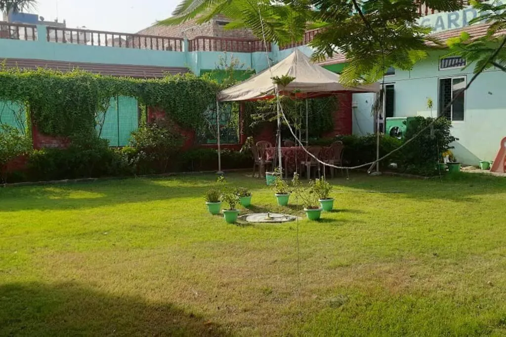 Bodhi: A Private Garden Retreat Váránaszi Homestay szállás